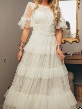 Ivy City Co White Tiered Tulle Prom Dress
